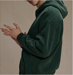 Hoodies & Sweatshirts